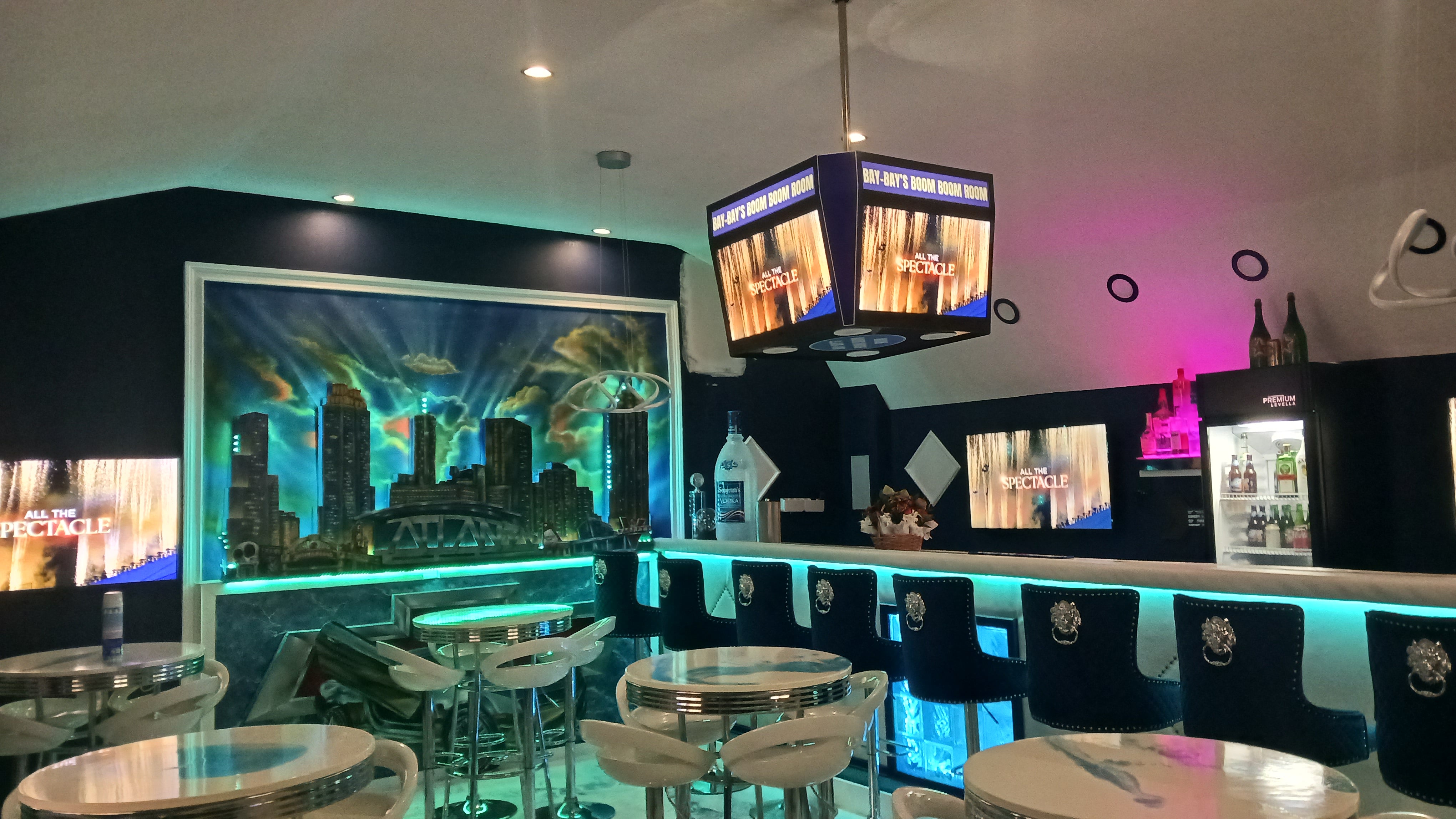 JumboTron - Ultimate Package (TVs Included) - TronVision Enterprises 